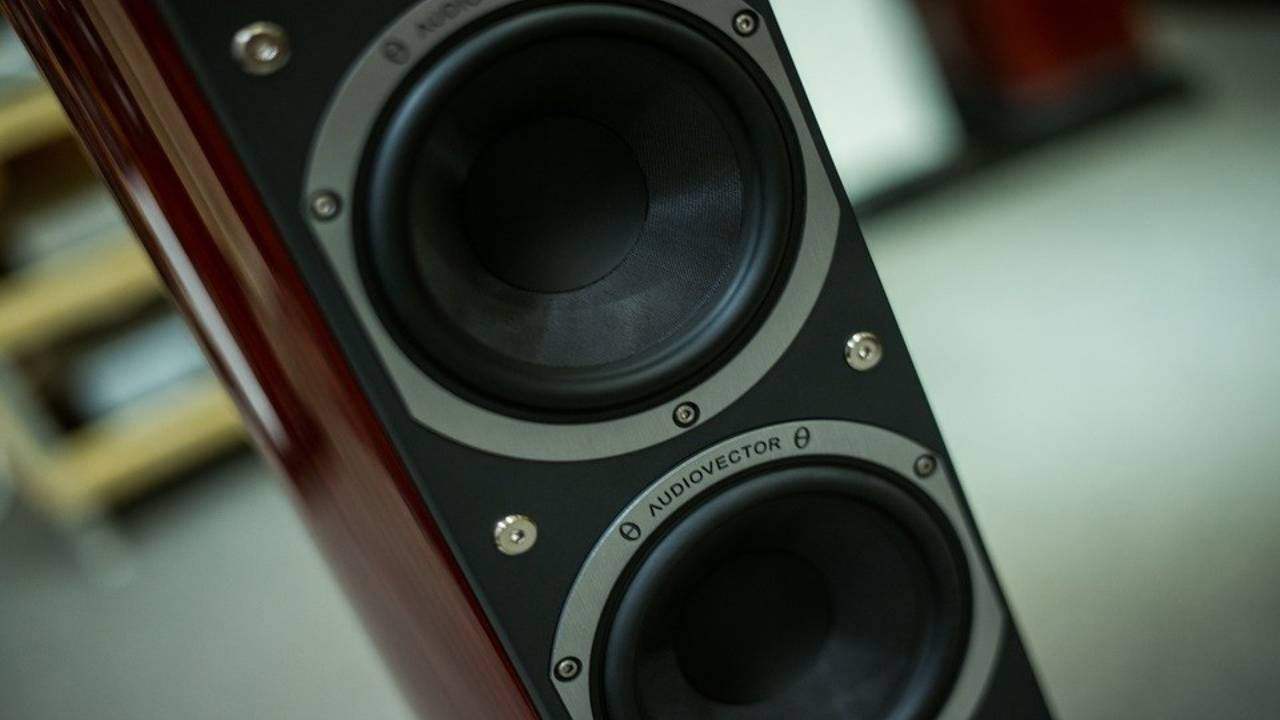 Choose the most suitable speakers.